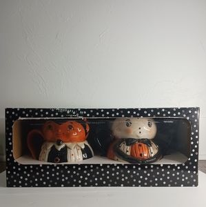 Pair of Johanna Parker mugs spider & devil